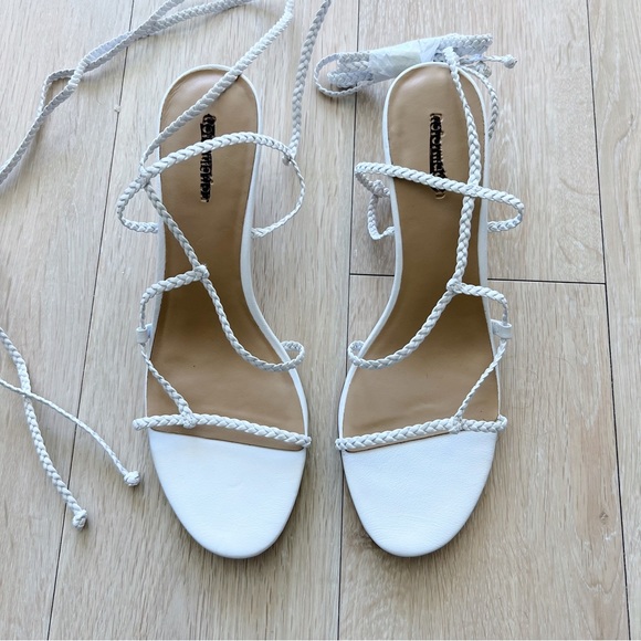 Reformation Gianni Heeled Sandal - Picture 6 of 9